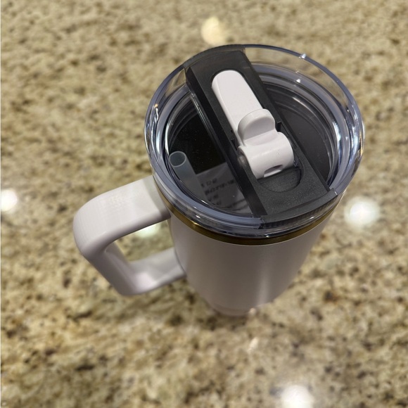 Stanley White and Gold Quencher Tumbler - Picture 3 of 3
